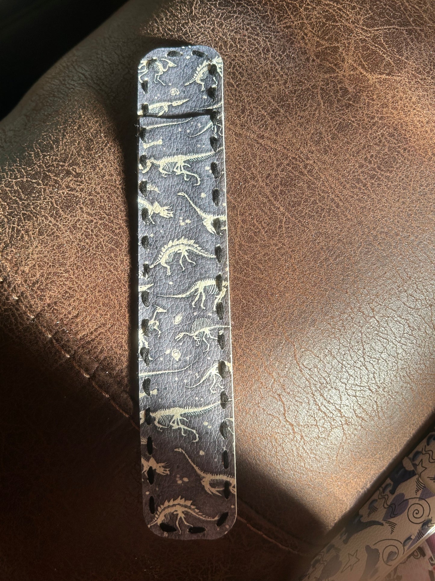 Dinosaur Nail File Holder