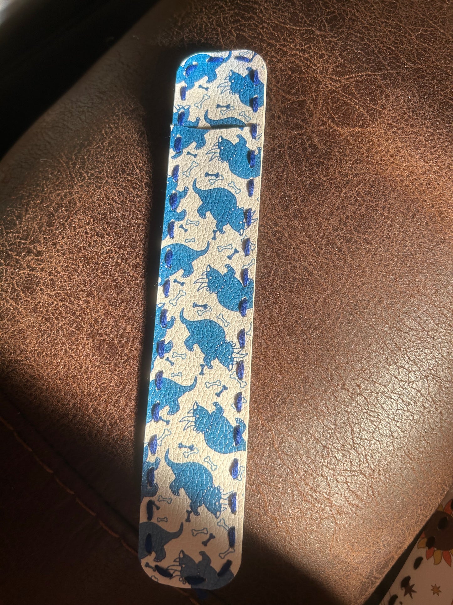 Dinosaur Nail File Holder