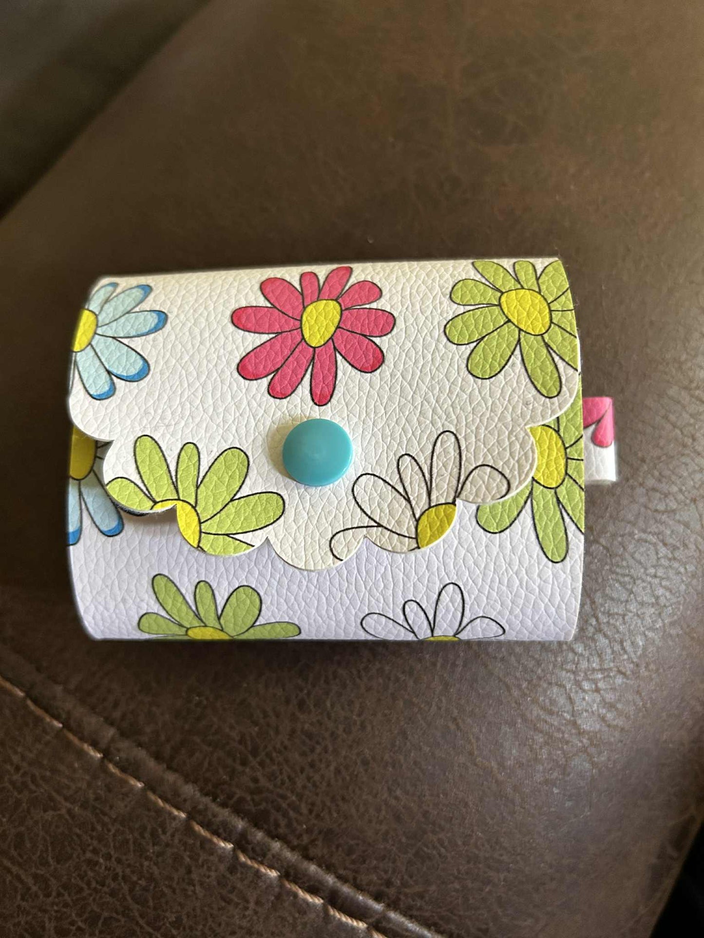 Daisy print post it note holder